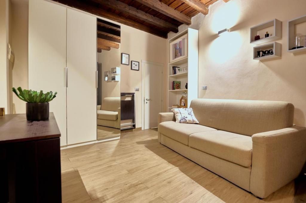 Grazioso Monolocale Nel Cuore Di Brera Milan Bagian luar foto